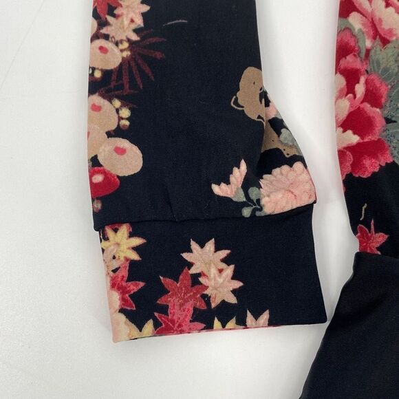 G.I.L.I Floral Jetsetter Cross-over Bodysuit Size XXS‎ / Runs Big - Picture 4 of 14